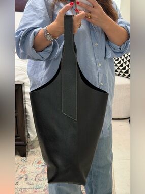 Banana Republic Black Leather Hobo Bag Large Shoulder Tote EUC